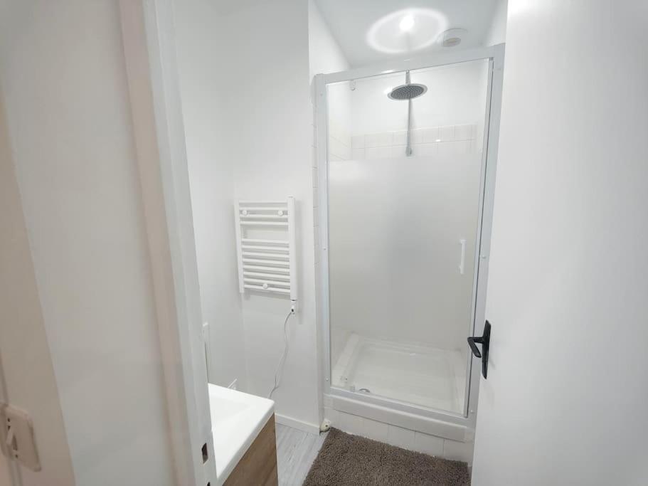Doris 2 Apartment Chateaudun Bagian luar foto